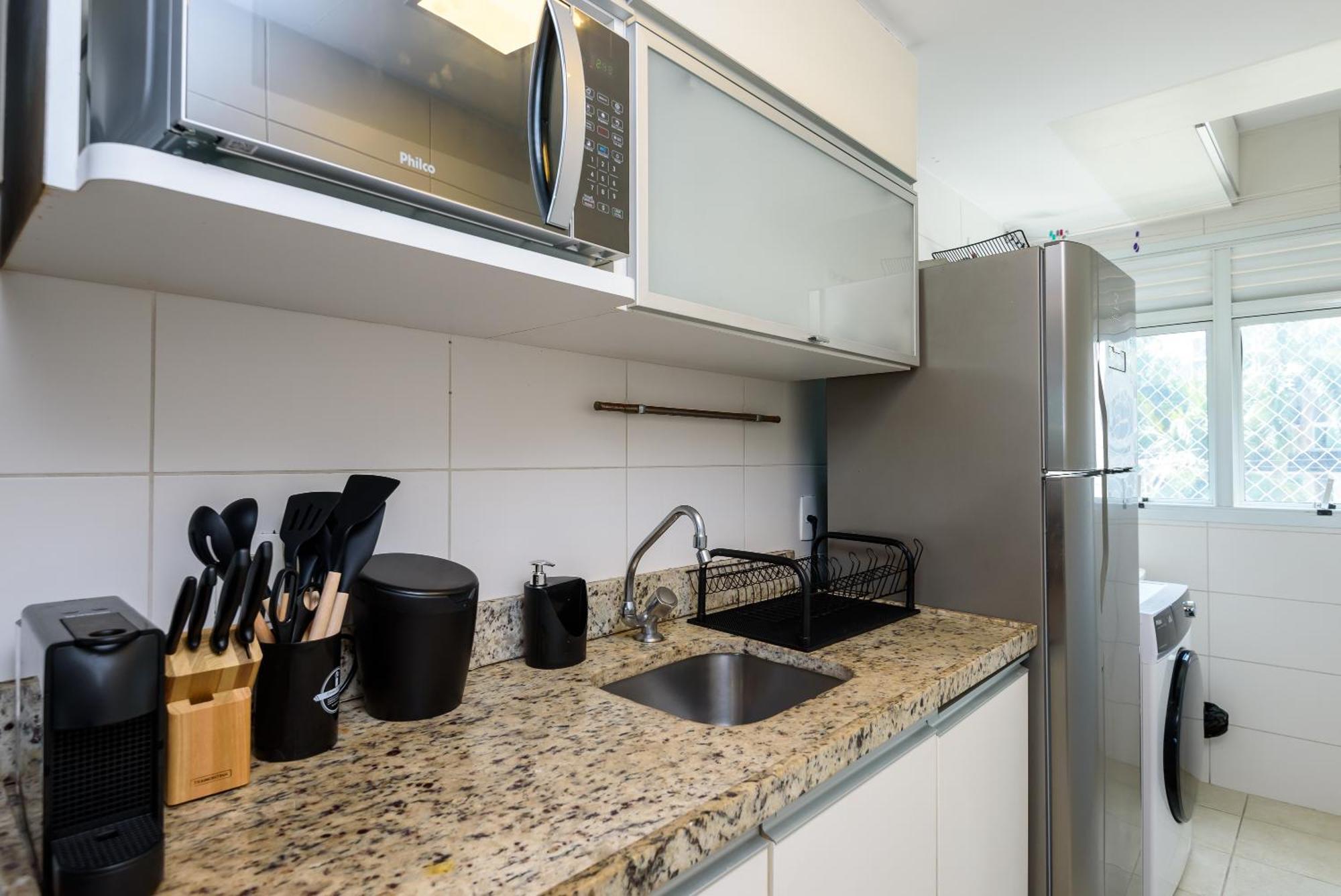 Frente Ao Mar Com Limpeza Diaria - Barra Da Tijuca Apartamento Rio de Janeiro