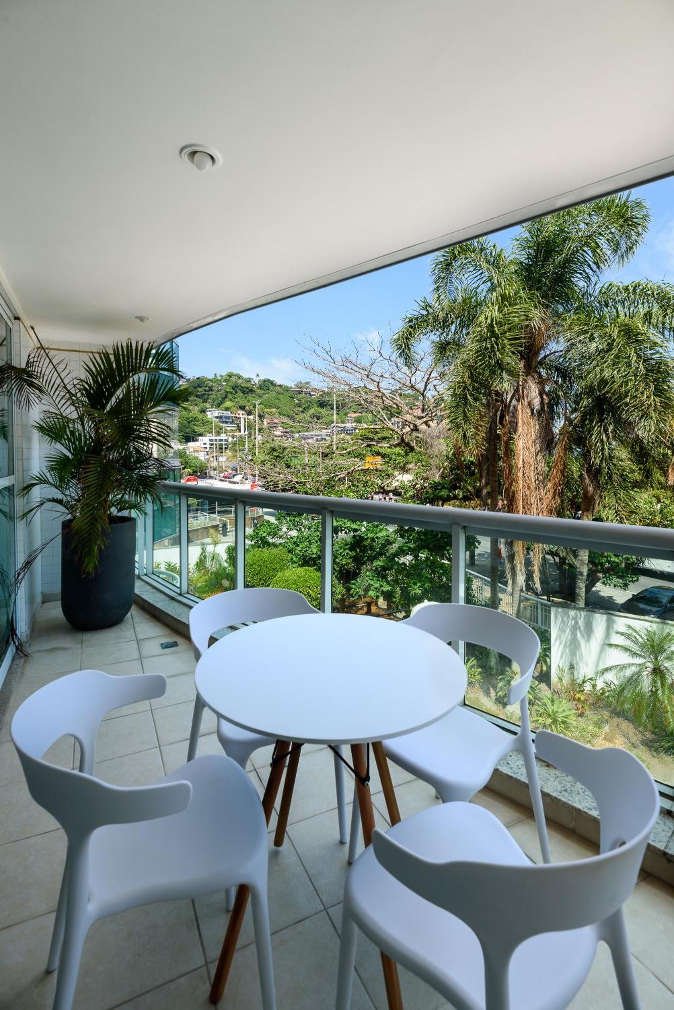 Frente Ao Mar Com Limpeza Diaria - Barra Da Tijuca Apartamento *
