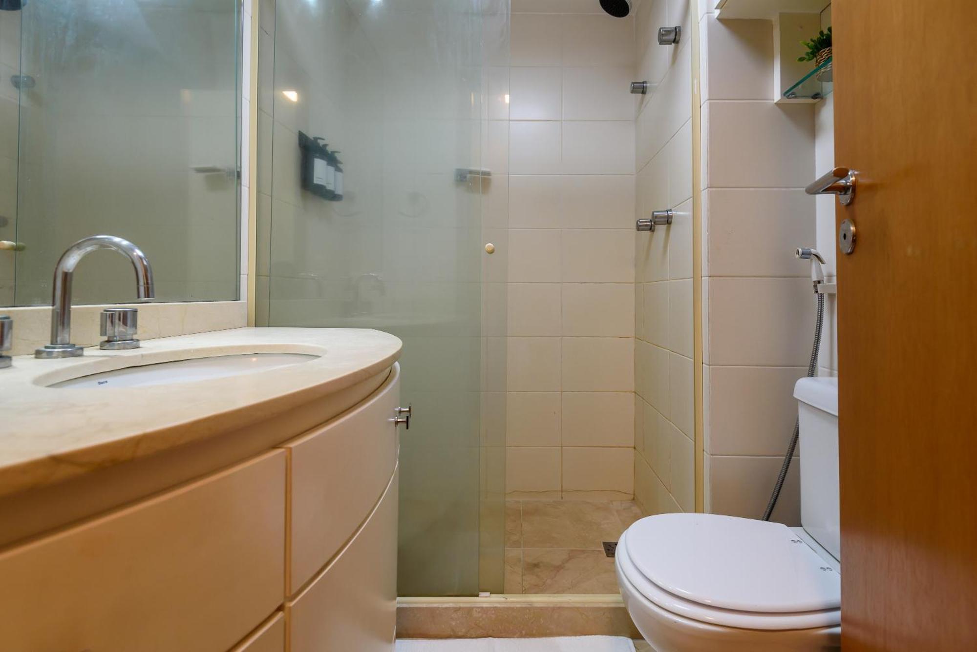 Apartemen Frente Ao Mar Com Limpeza Diaria - Barra Da Tijuca *